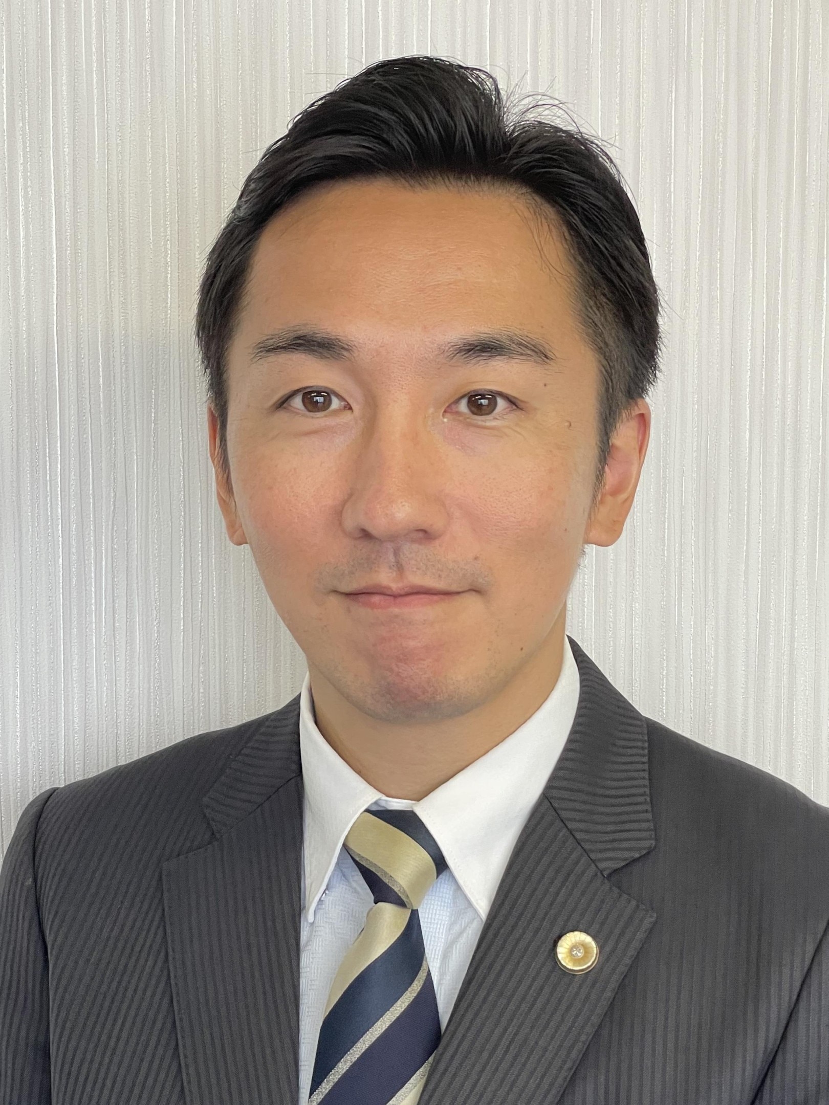 渡邉 友弁護士