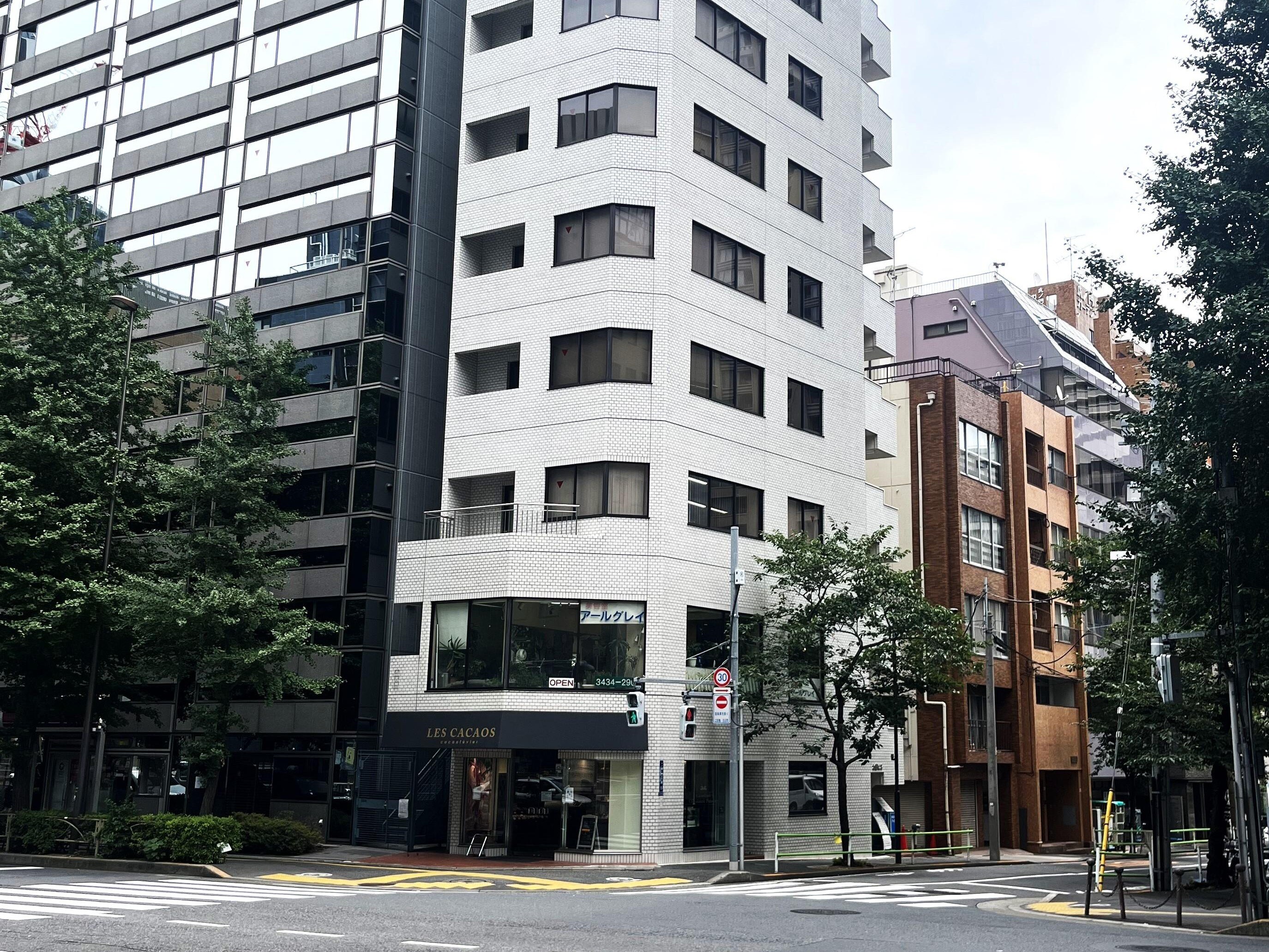 山下 江弁護士