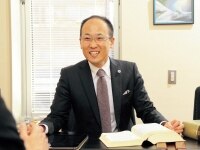 板谷 健太郎弁護士