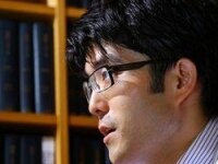 戸舘 圭之弁護士