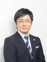 嵩原 安三郎弁護士