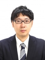 長山 仁弁護士
