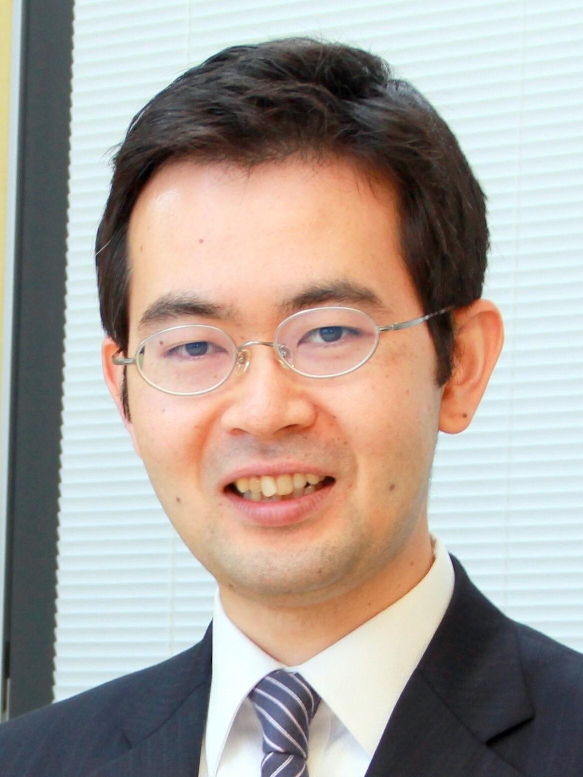 飯島 努弁護士