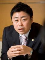 山﨑 健介弁護士