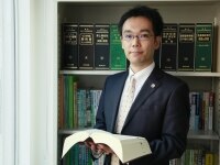 橋本 俊之弁護士