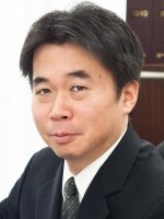 山本 哲也