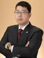 花房 賢弁護士