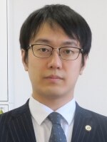 山岸 陽平弁護士