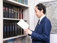 岡本 直也弁護士