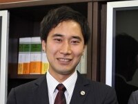 瀧澤 隆之介弁護士