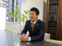 田中 涼弁護士