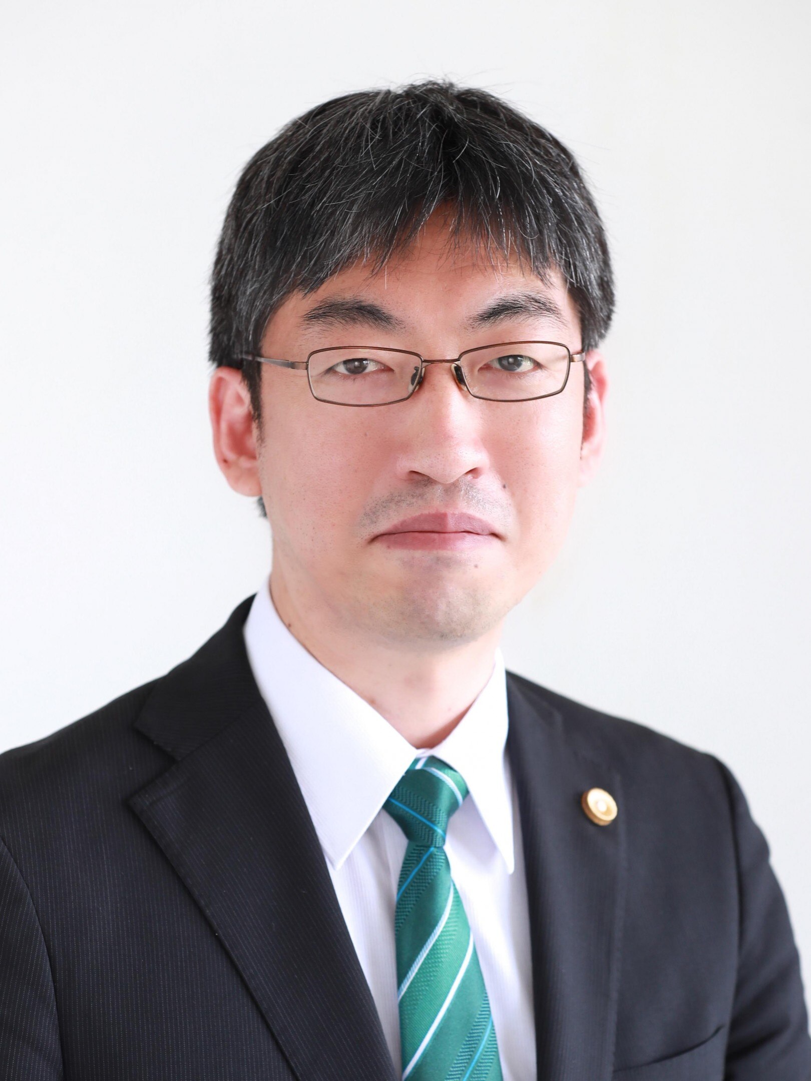 三浦 慎平弁護士