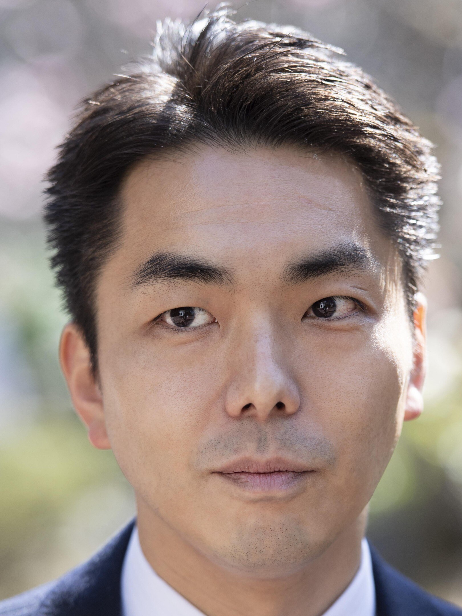 倉持 麟太郎弁護士