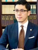 鈴木 崇裕弁護士