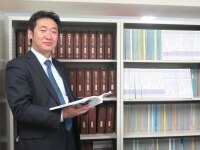 天野 仁弁護士