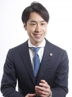 中村 洸士弁護士