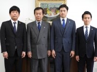 岩見 和磨弁護士