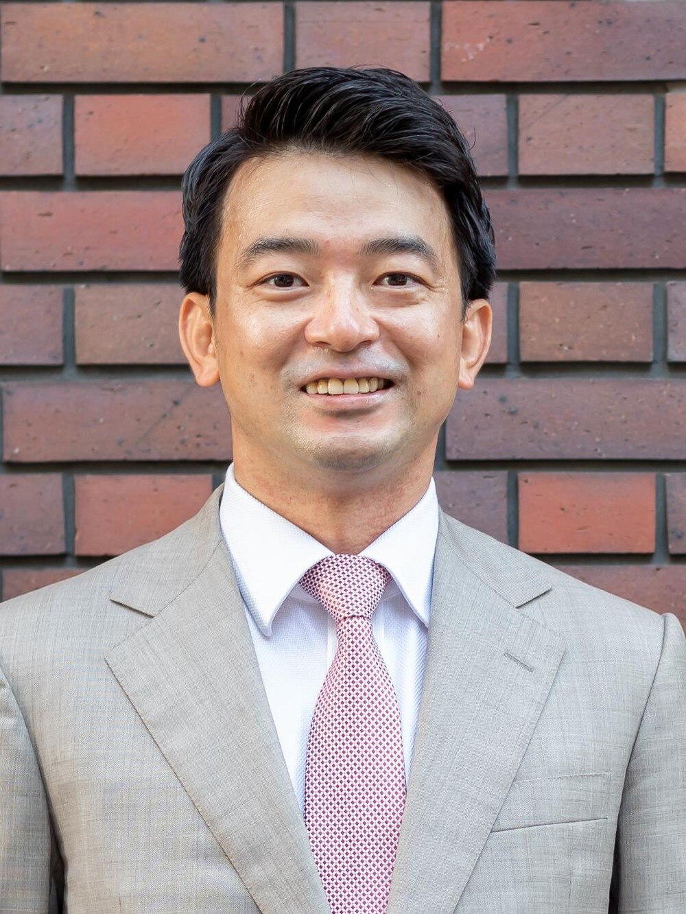 南 宜孝弁護士