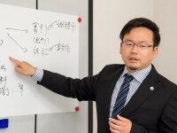 岡村 政和弁護士