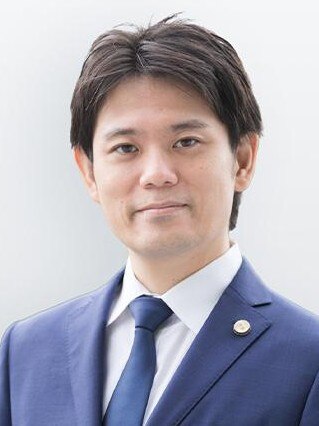 山根 嗣朗弁護士