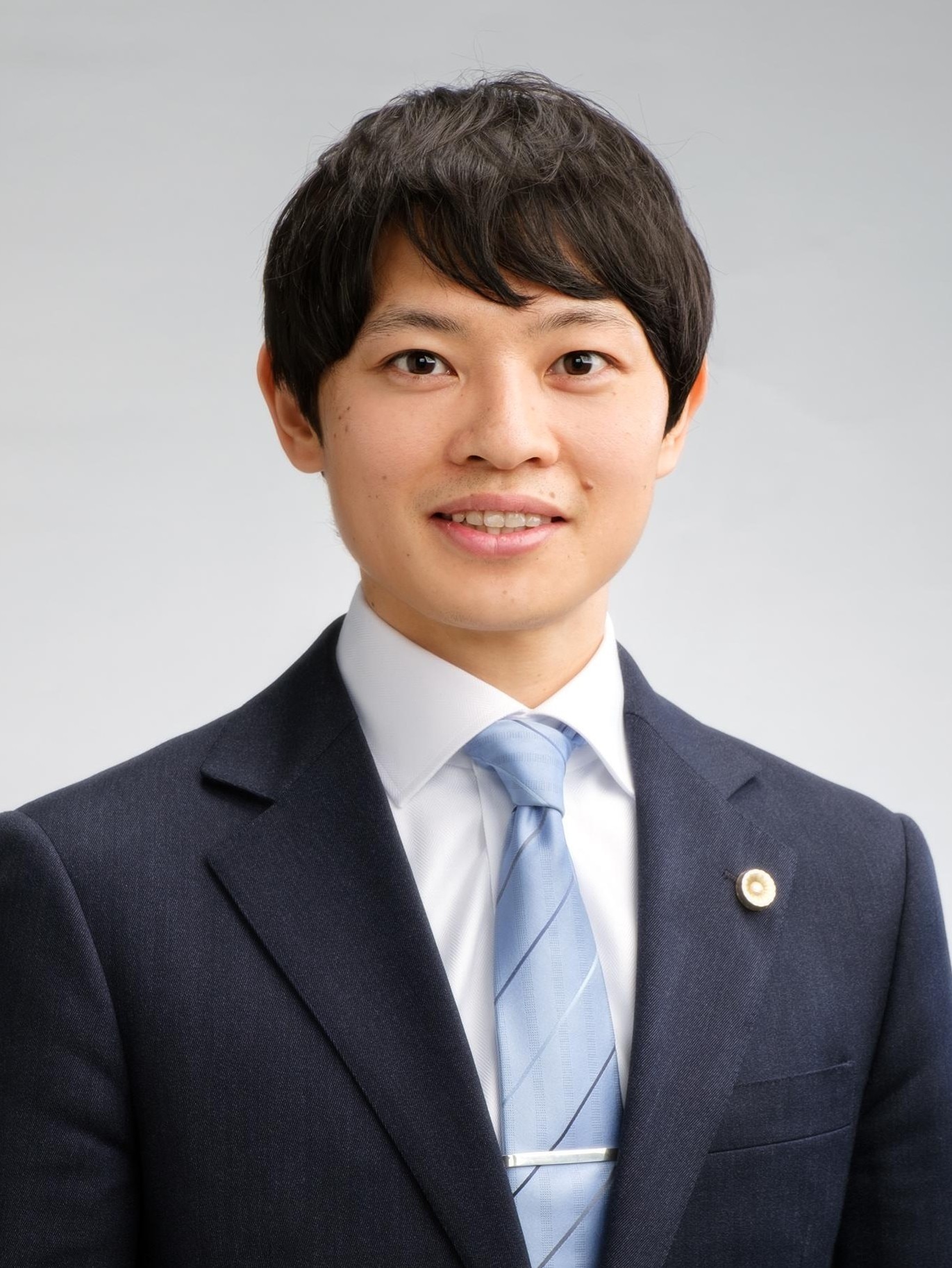 内堀 逸郎