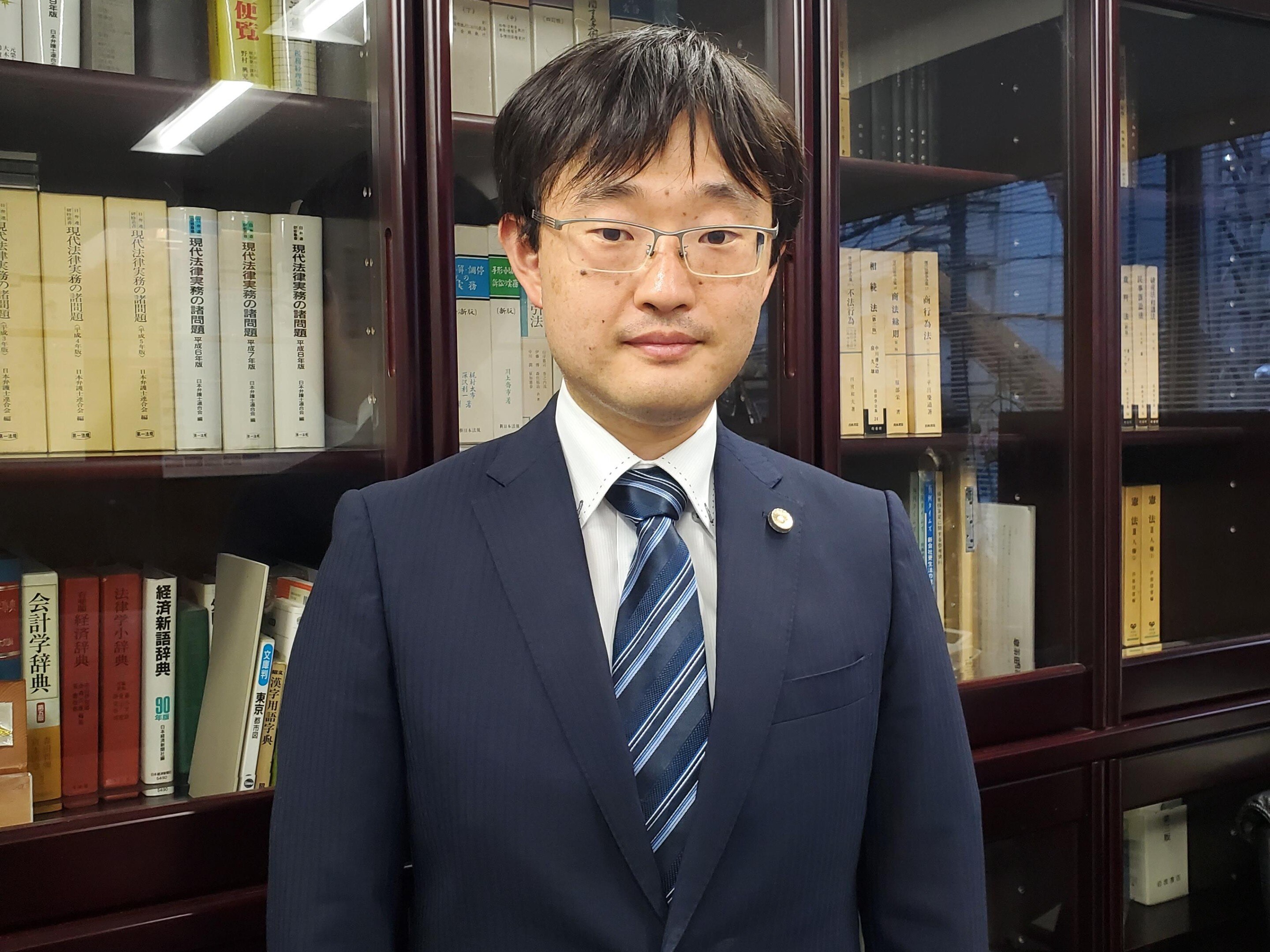中嶋 翼弁護士