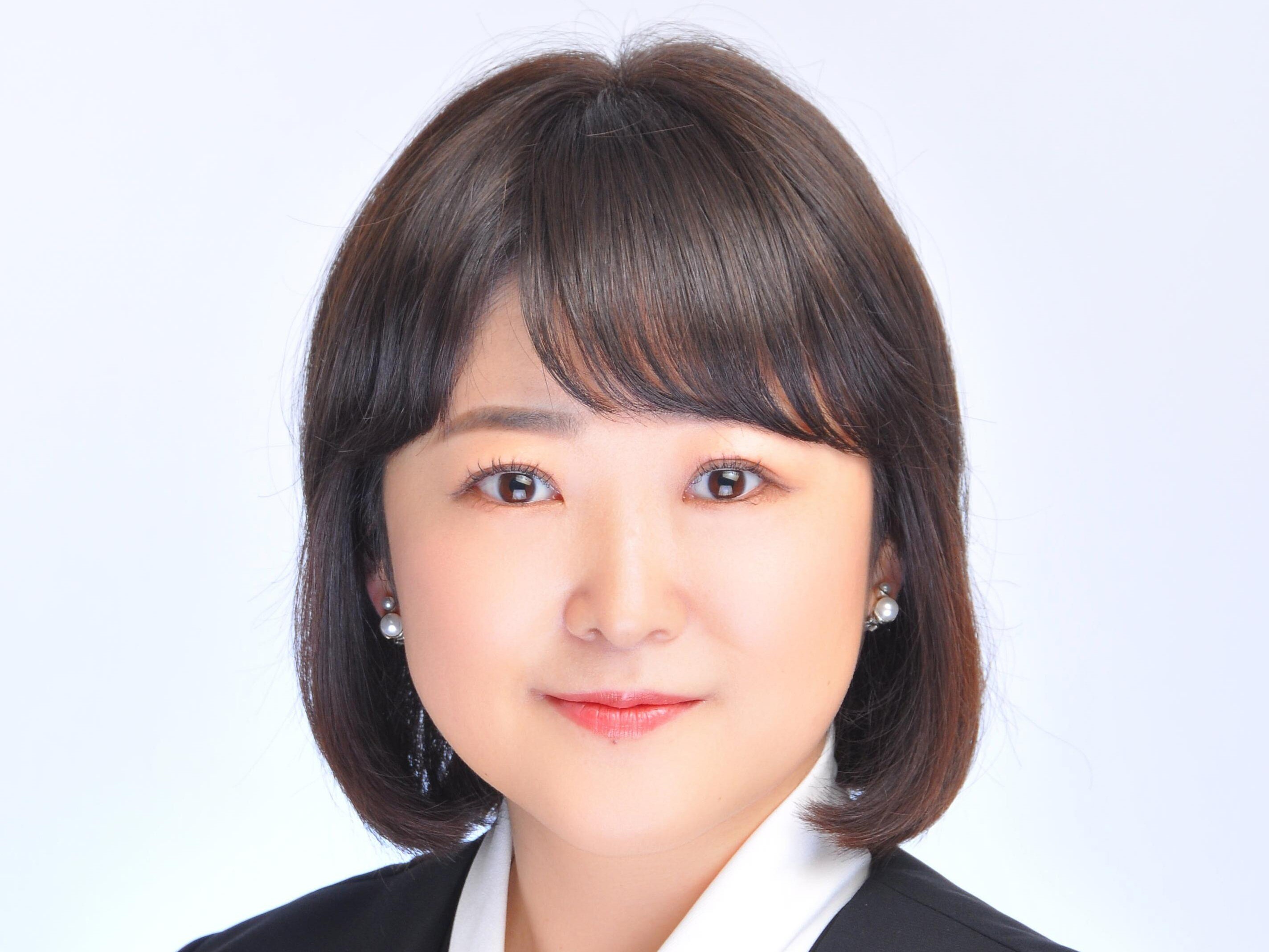 岡崎 仁美弁護士
