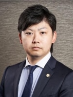 野崎 智己弁護士