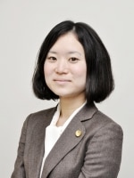 草野 友里恵弁護士