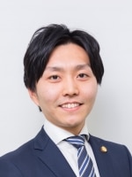 白岩 健介弁護士