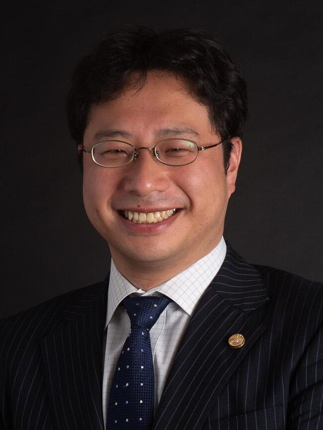 鴨下 卓治弁護士