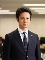有岡 佳次朗弁護士