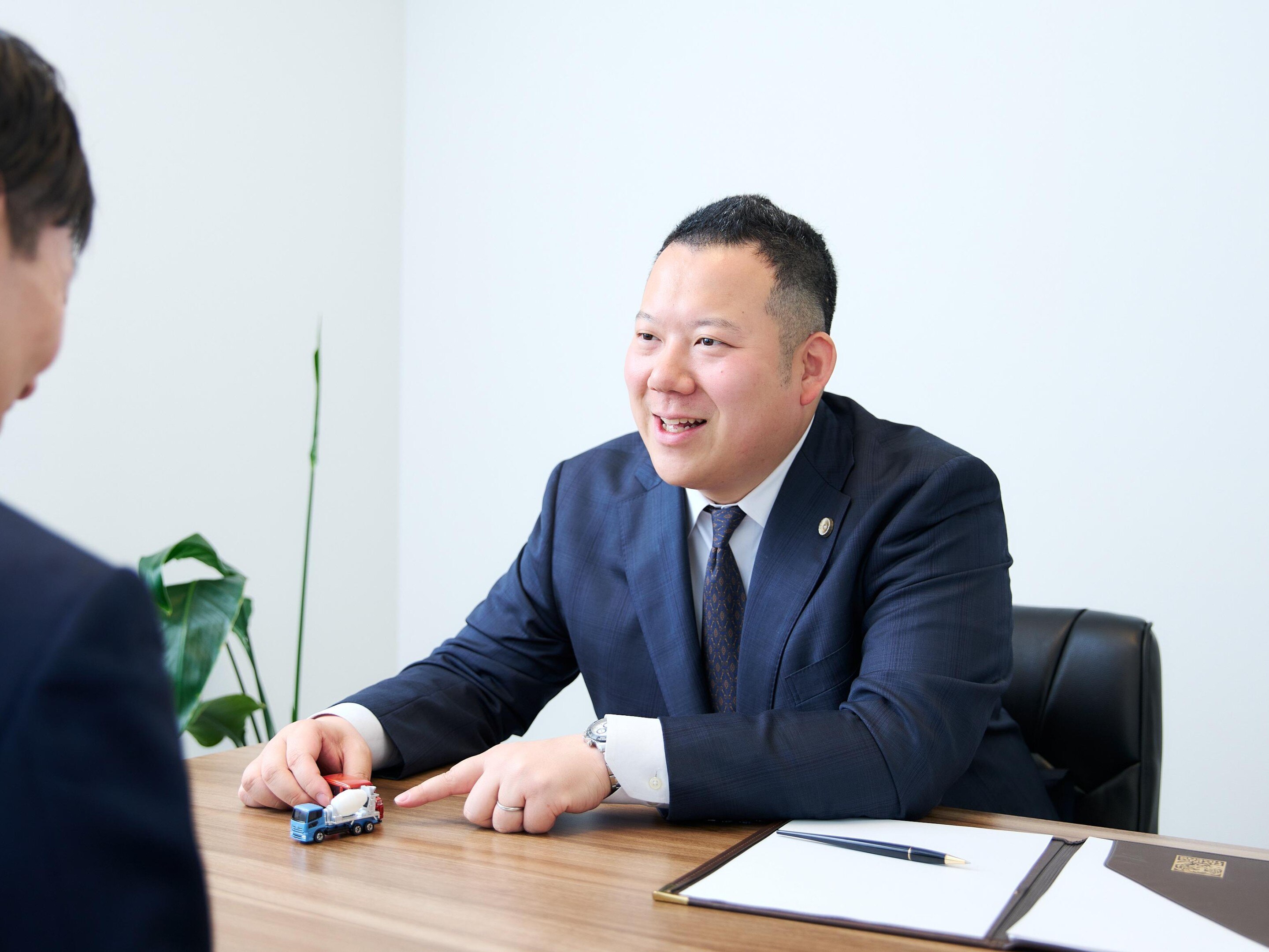 角 学弁護士