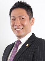 井阪 康博弁護士