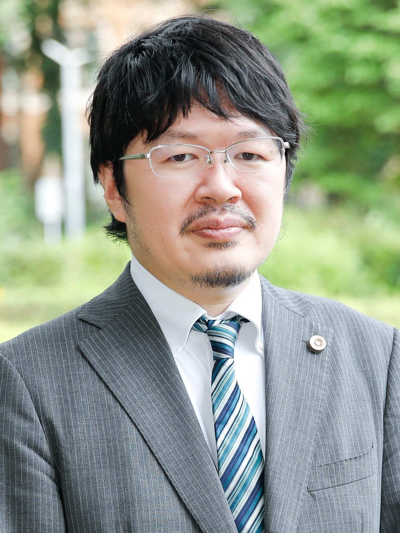山田 健一弁護士