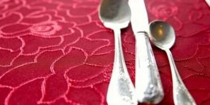 レストランを酷評したら賠償!? 口コミサイトで「美味しくない」と書くのは違法?