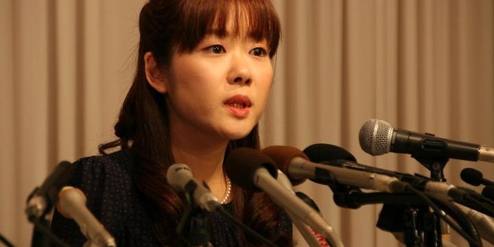 <速報>小保方さんの博士号「学位を取り消す」 早稲田大学が「猶予付き」の決定