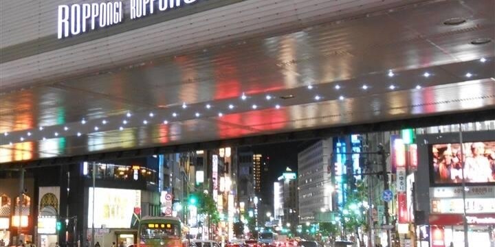 山下智久さん「書類送検」 携帯を持ち去った疑いなのに、なぜ「器物損壊罪」なのか?