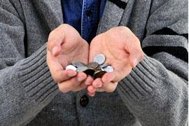 河本準一さんの母親は受給していた生活保護費を返還する義務があるのか