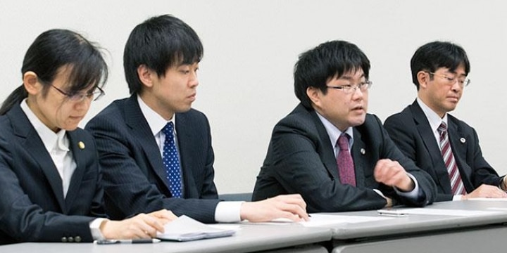 ろくでなし子さんの「まんこ」発言に裁判官「それ以上続けると意見陳述制限します!」