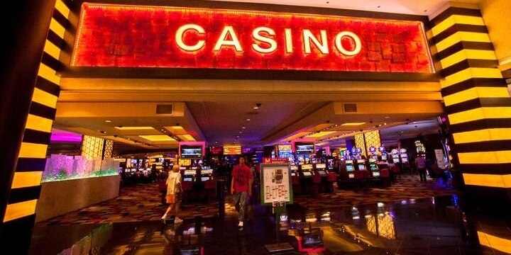 「金持ちが最後にたどり着く遊び」バカラ賭博が「摘発される理由」弁護士が解説