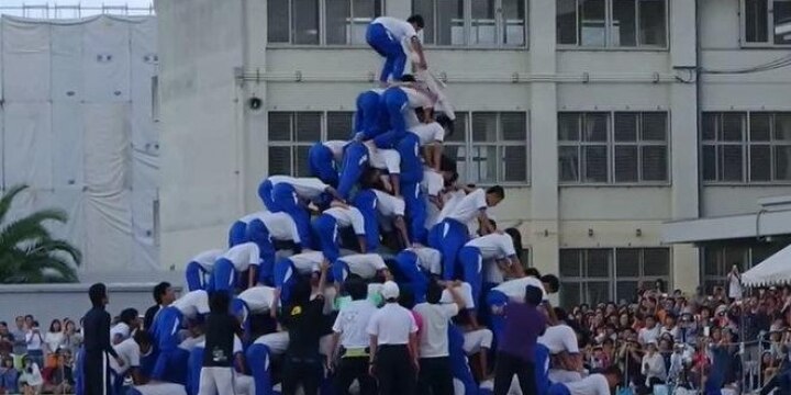 巨大ピラミッドで負傷者「組体操は禁止するべき」との意見も・・・弁護士はどう見る?