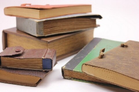 「アンネの日記」ネット公開で論争、著作権が切れるのは死後70年か、出版後50年か