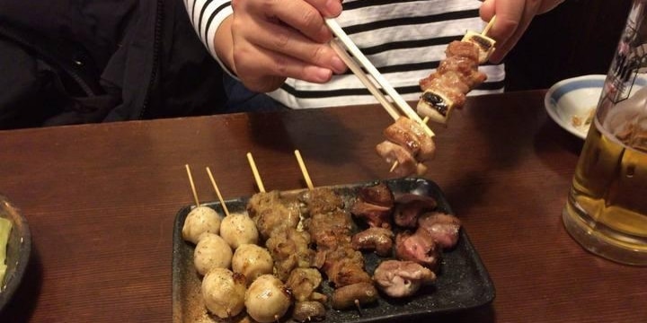 焼き鳥店「串外しやめて」で激論、「バラしてシェア」する客を退店させることは可能?