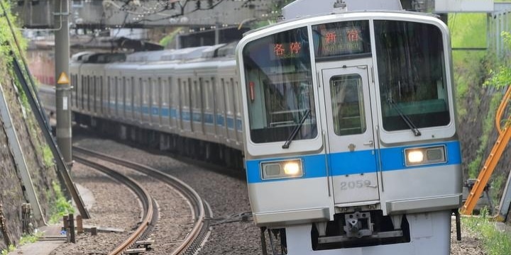 小田急線、乗客のケンカで猛烈な遅延…鉄道会社が損害賠償を求めるのは可能?