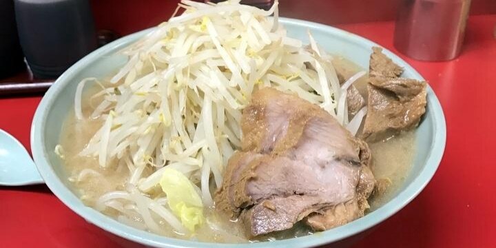 ラーメン二郎「2度と来ないで」投稿が話題…食べきれない「大」注文客、拒否できる?