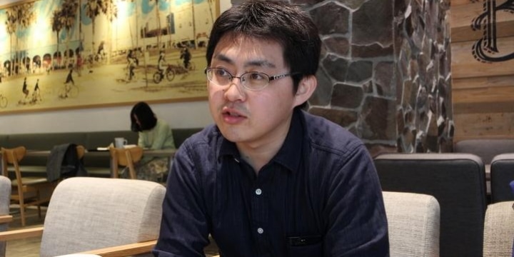 スーツで相談に来る貧困男性、脱げない「プライド」 藤田孝典さんに聞く〈下〉