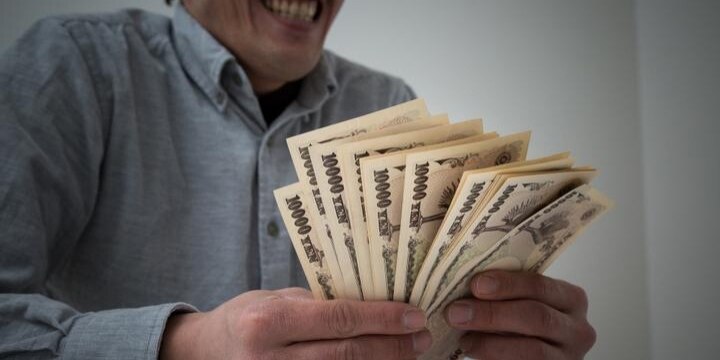 高齢者から「だまし取った」お金も課税対象に…被害者に返すべきものでは?