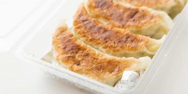 食べ残しを「お持ち帰り」できる常連向けサービス…食中毒が発生したら誰の責任?