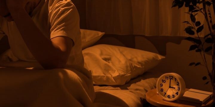深夜に大音量の音楽をかける「爆音おばちゃん」大迷惑…弁護士が教える最善の解決法